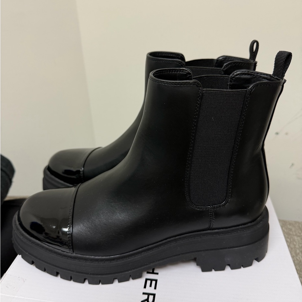Black Leather Footwear - Picture 2 of 6